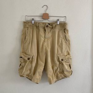 American Eagle Light Tan Cargo Shorts